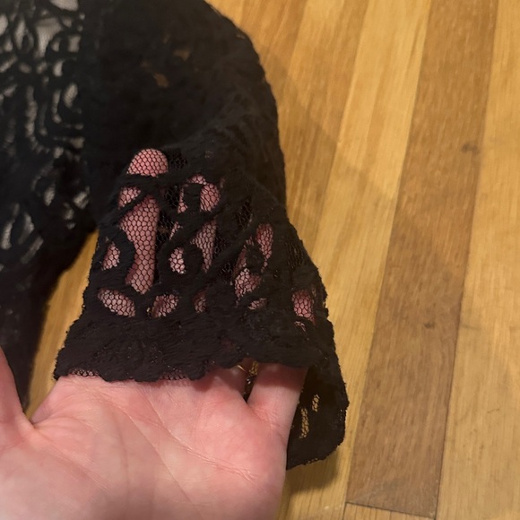RN Studio | Elegant Black Lace Dress - Picture 4 of 16